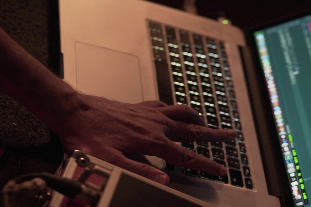 Luigi Tamagnini: Modular Livecoding. Algorithmic control of modular synthesizers w/ Supercollider